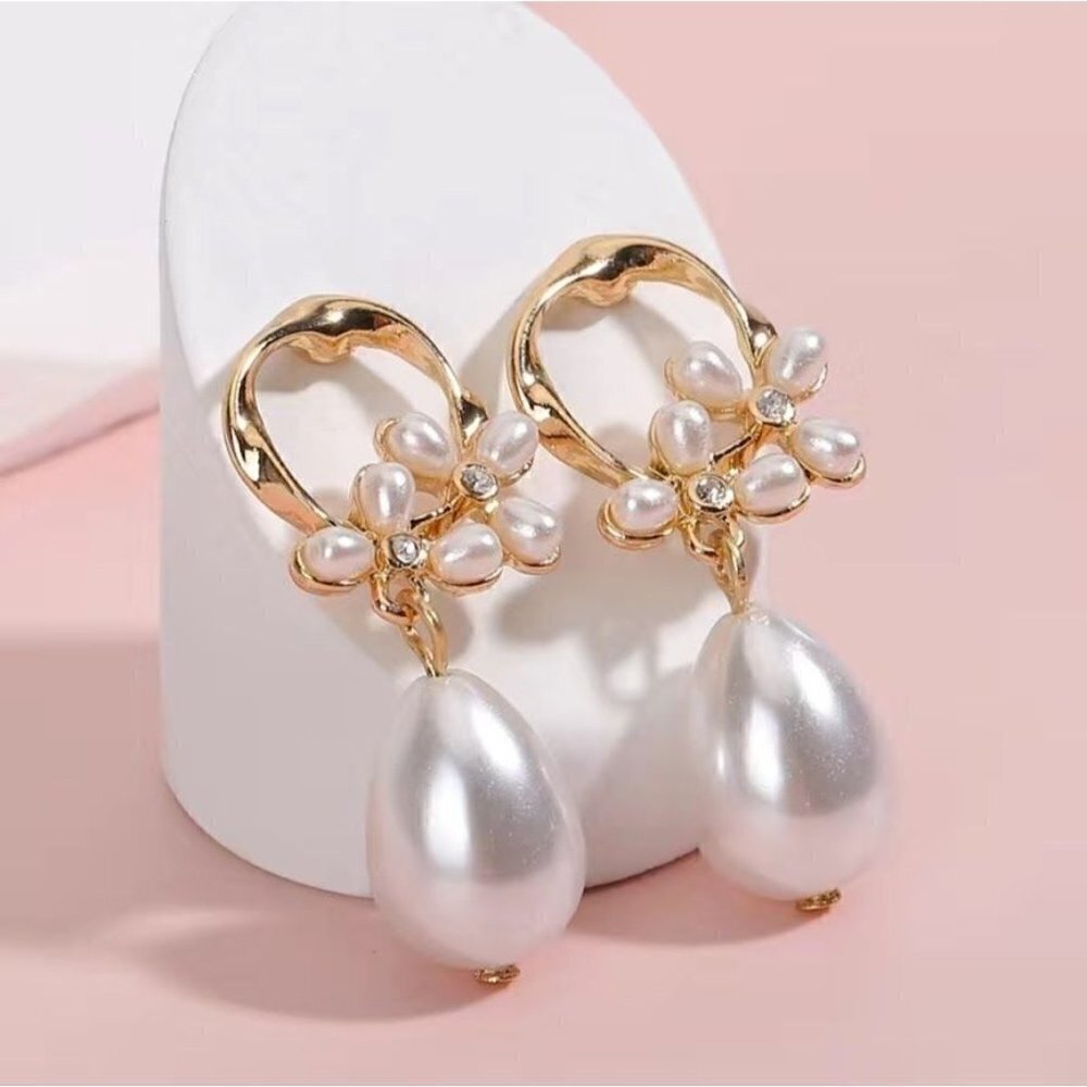 Bridal Flower And Faux Pearl Dangle Earrings 14K Gold Plated Inlaid
